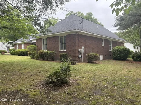 1706 Nash Street N Wilson NC 27893