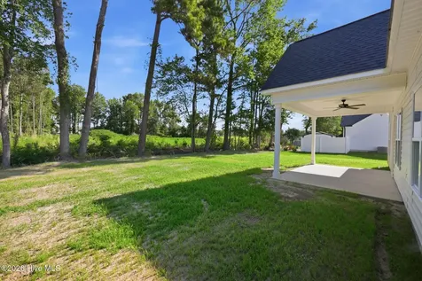 319 Mangrove Court Ayden NC 28513