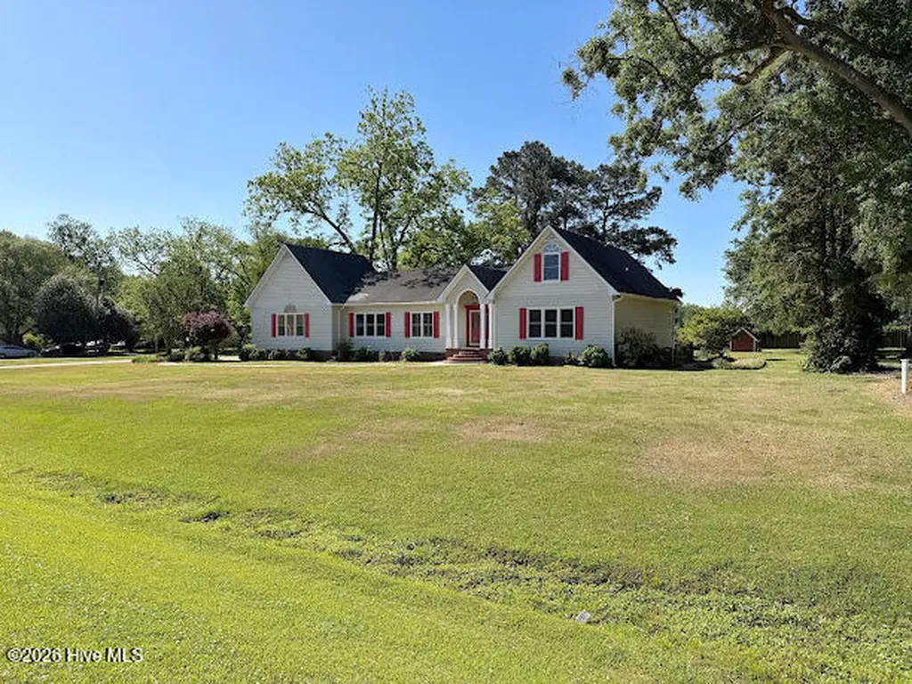 2496 N Nc 24 Highway Beulaville NC 28518