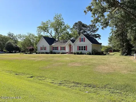 2496 N Nc 24 Highway Beulaville NC 28518