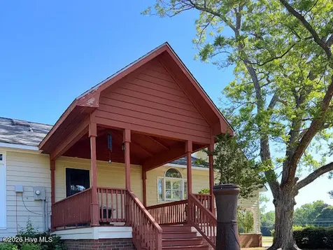 2496 N Nc 24 Highway Beulaville NC 28518