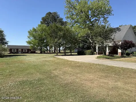 2496 N Nc 24 Highway Beulaville NC 28518