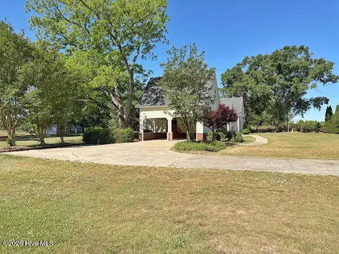 2496 N Nc 24 Highway Beulaville NC 28518