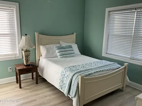 404 Penny Lane Morehead City NC 28557