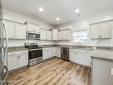 519 White Shoal Way Sneads Ferry NC 28460