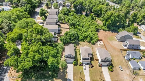 520 W Connecticut Avenue Southern Pines NC 28387