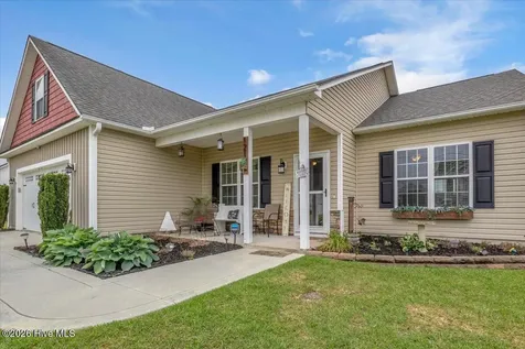 121 Buckhaven Drive Richlands NC 28574