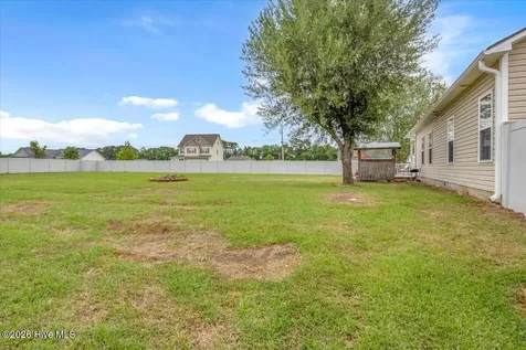 121 Buckhaven Drive Richlands NC 28574