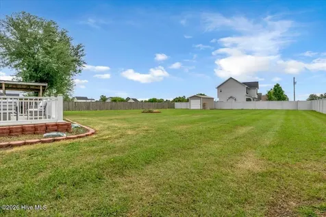 121 Buckhaven Drive Richlands NC 28574