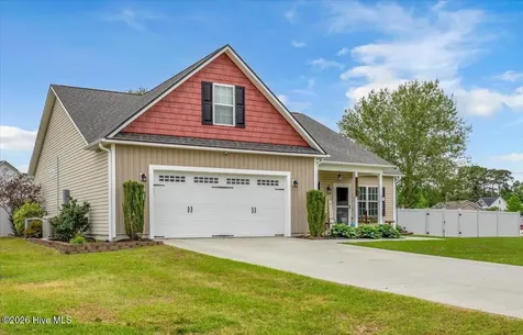 121 Buckhaven Drive Richlands NC 28574