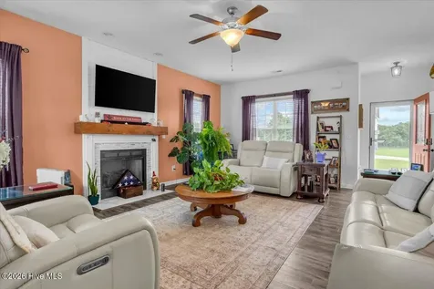 121 Buckhaven Drive Richlands NC 28574