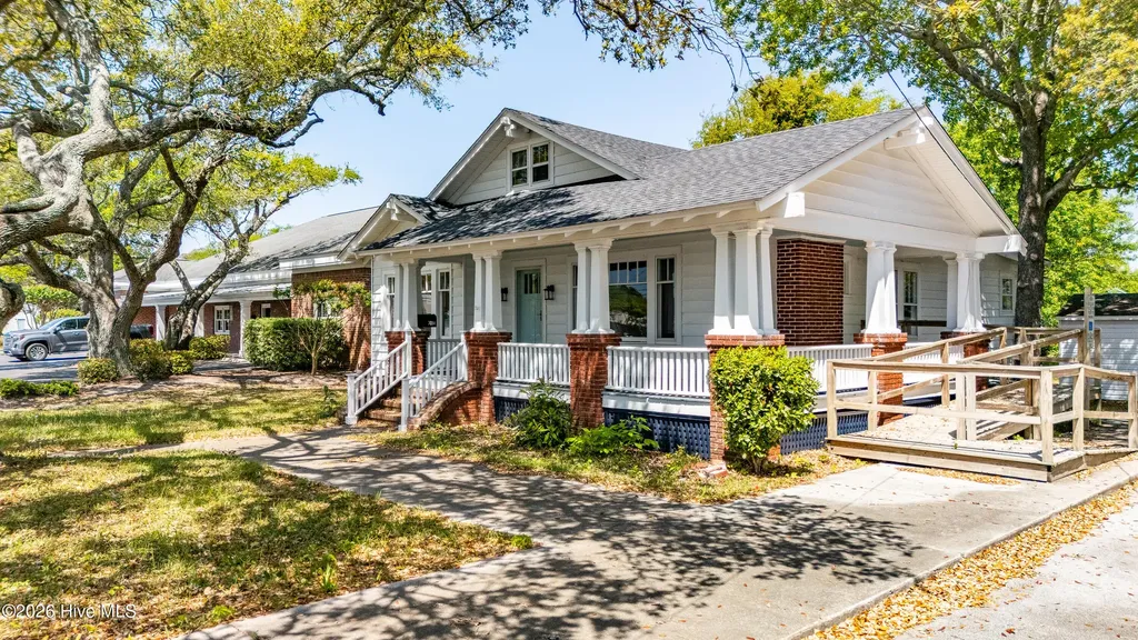 3014 Bridges Street Morehead City NC 28557