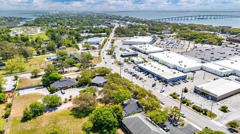 3014 Bridges Street Morehead City NC 28557