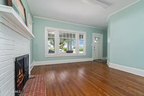 3014 Bridges Street Morehead City NC 28557