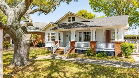 3014 Bridges Street Morehead City NC 28557