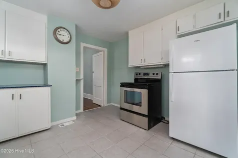 3014 Bridges Street Morehead City NC 28557