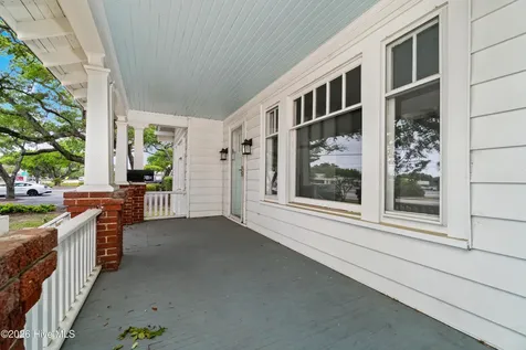 3014 Bridges Street Morehead City NC 28557