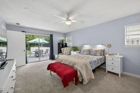 129 Red Bird Lane Hampstead NC 28443