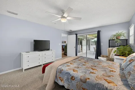 129 Red Bird Lane Hampstead NC 28443