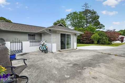 129 Red Bird Lane Hampstead NC 28443