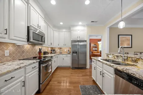 102 Travis Drive Beaufort NC 28516