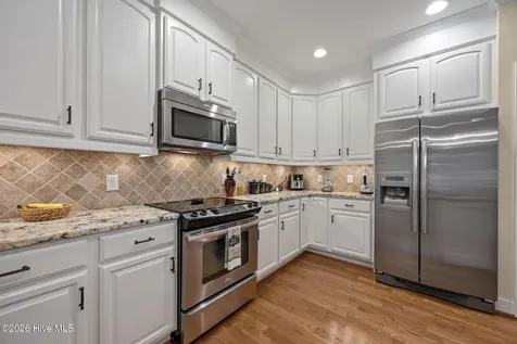 102 Travis Drive Beaufort NC 28516