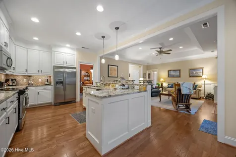102 Travis Drive Beaufort NC 28516