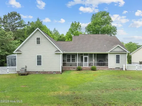 102 Travis Drive Beaufort NC 28516