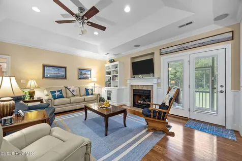 102 Travis Drive Beaufort NC 28516