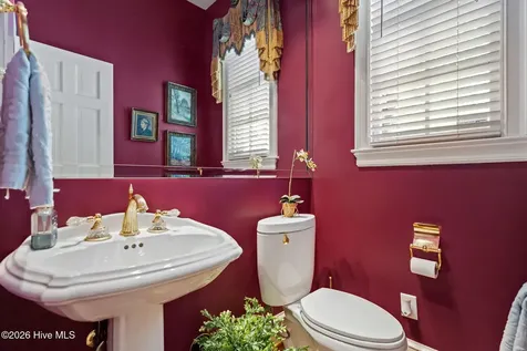 2112 Ascott Place Wilmington NC 28403