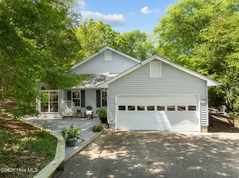 111 Mimosa Boulevard Pine Knoll Shores NC 28512
