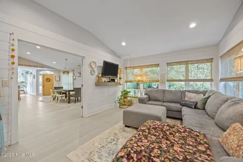 111 Mimosa Boulevard Pine Knoll Shores NC 28512