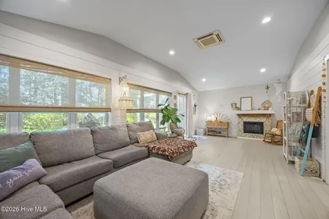 111 Mimosa Boulevard Pine Knoll Shores NC 28512
