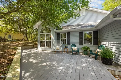 111 Mimosa Boulevard Pine Knoll Shores NC 28512