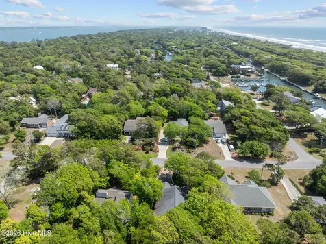 111 Mimosa Boulevard Pine Knoll Shores NC 28512