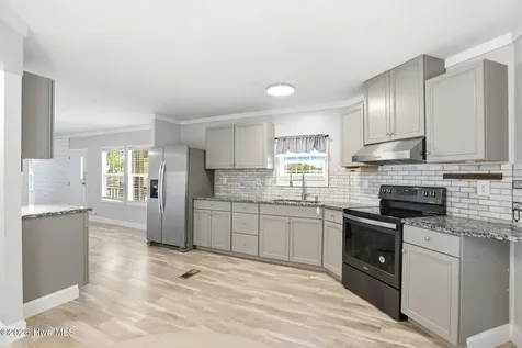 227 Old Fayetteville Road Leland NC 28451