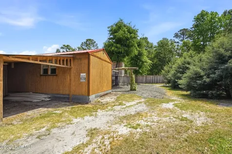 227 Old Fayetteville Road Leland NC 28451
