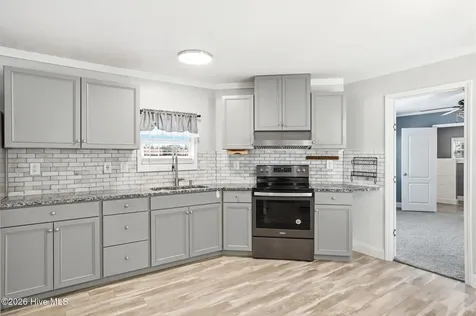 227 Old Fayetteville Road Leland NC 28451