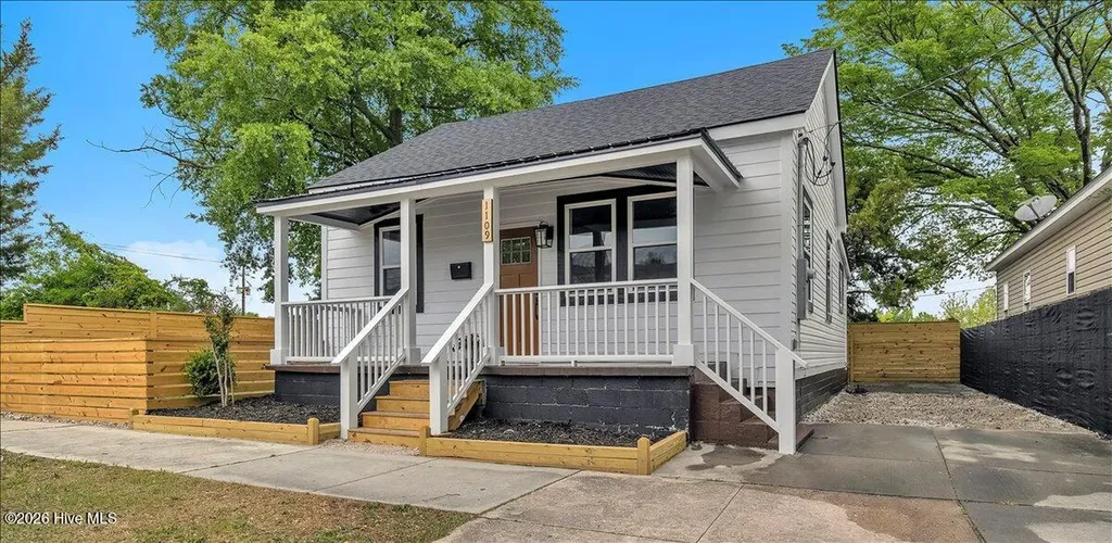 1109 Dock Street Wilmington NC 28401