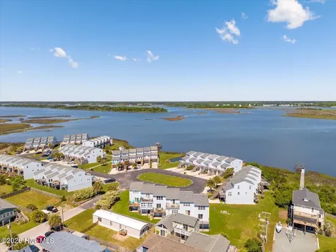 3 Bermuda Landing Place North Topsail Beach NC 28460
