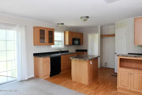 21 Grape Vine Landing Columbia NC 27925