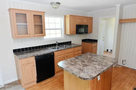 21 Grape Vine Landing Columbia NC 27925