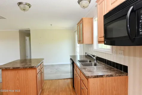 21 Grape Vine Landing Columbia NC 27925