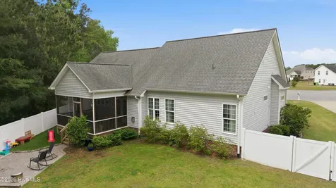 3100 Streamside Lane Winterville NC 28590