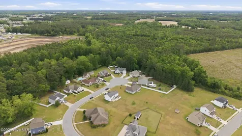 3100 Streamside Lane Winterville NC 28590
