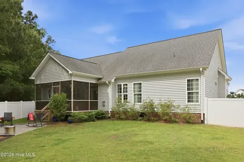 3100 Streamside Lane Winterville NC 28590