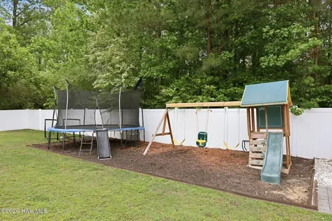 3100 Streamside Lane Winterville NC 28590