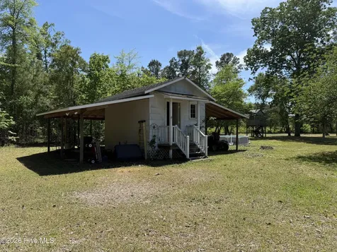 3731 Marsh Road Bladenboro NC 28320