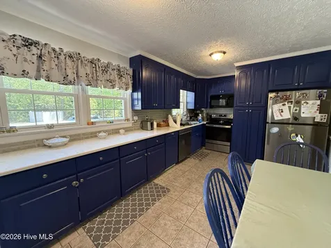 3731 Marsh Road Bladenboro NC 28320