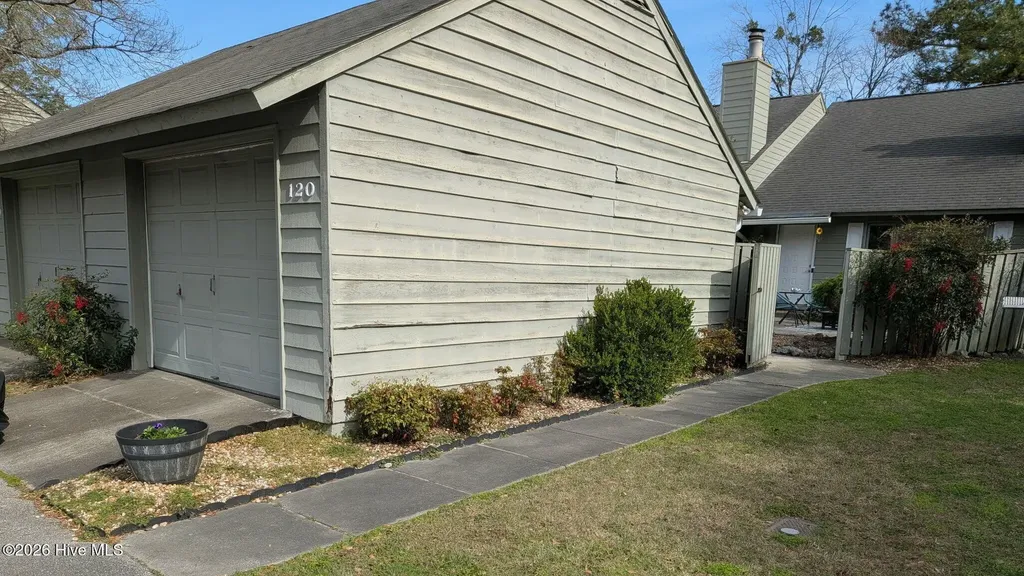 120 Ashley Place New Bern NC 28562